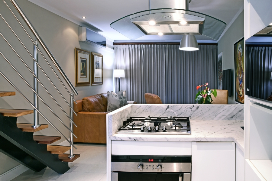 7 Bedroom Property for Sale in Franschhoek Western Cape